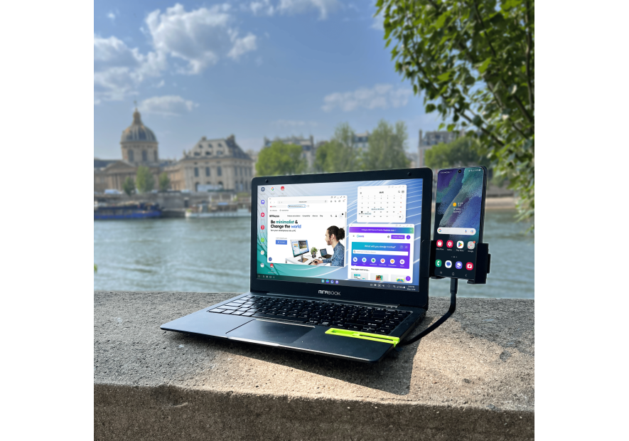 MiraBook Review – The Lapdock That Turns Your Smartphone into a Laptop